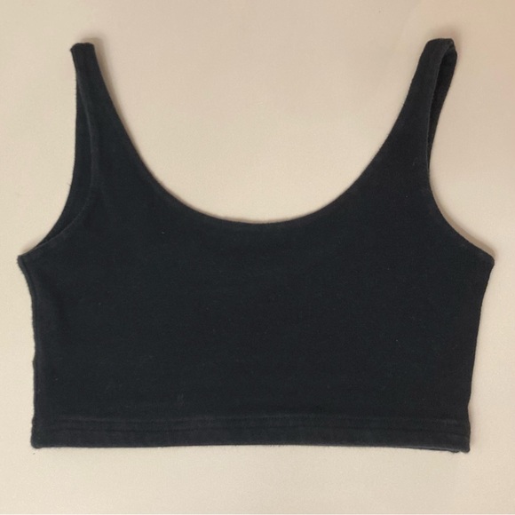 ERROR: Already sold but Poshmark won’t let me delete listing!! - Picture 3 of 7